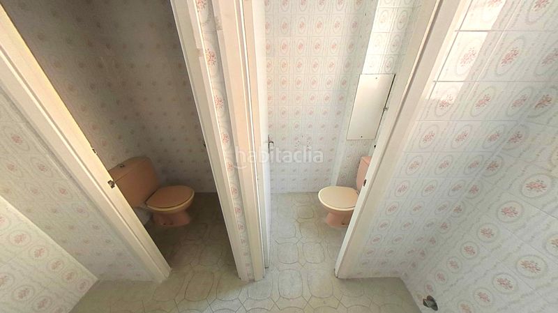 Foto a38cdcde-3171-4bb2-aa17-6b76b0157161. Local comercial a Centre Figueres