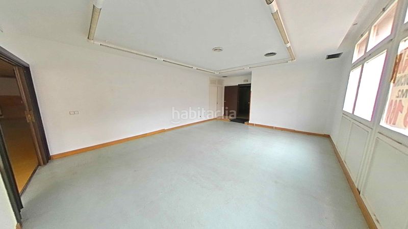 Foto b0fef421-2368-4779-87c2-0543feb43b63. Local comercial a Centre Figueres