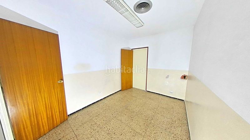 Foto fae2b341-1fbc-4297-a07e-543619f5993a. Local comercial a Centre Figueres