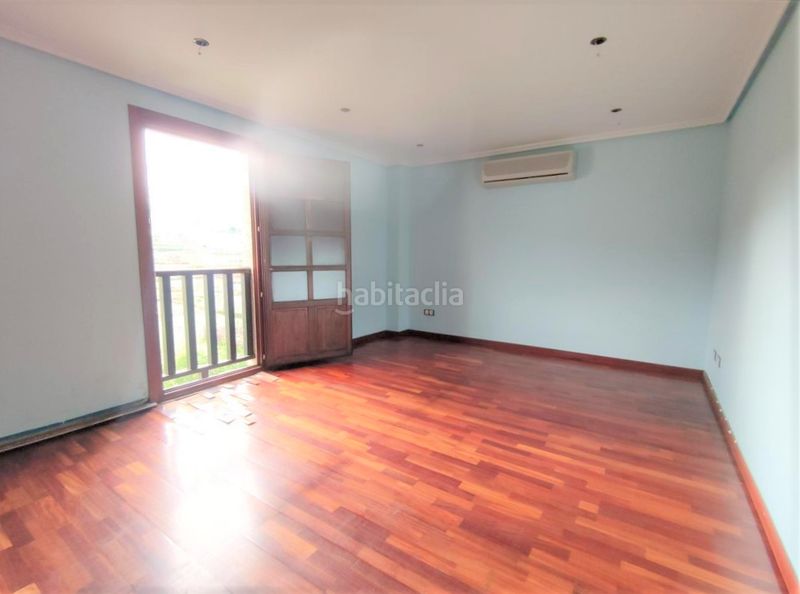 Foto 89d5feaf-31ca-44e6-ada1-82239055e382. Piso en Lobios