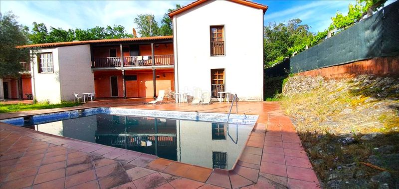 Foto eab8c386-4d53-4acd-8c34-df6798b50097. Piso en Lobios