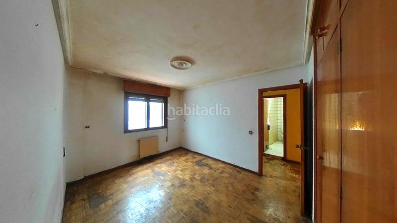 Foto d7d43035-585b-49d5-8ac4-2411538e8f7b. Piso en la pola Siero Siero