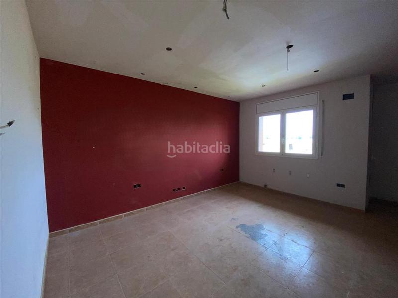 Foto 55a10e3f-8c0e-4902-b9e2-d18f30b85af5. Casa adossada amb piscina a Benavent de Segrià