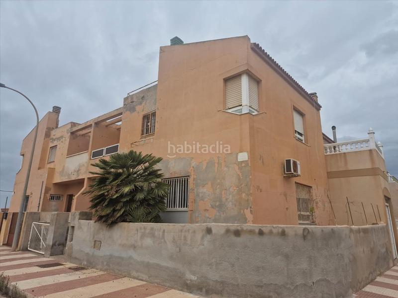 Foto 89e1ba6c-e92a-4848-8061-05cd42a3aed1. Casa adosada en Carretera Mojonera - Cortijos de Marín Roquetas de Mar