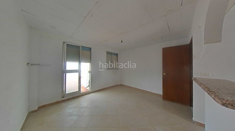 Foto b45799bc-ae90-4432-aab4-2250d6cd5792. Casa a Morón de la Frontera