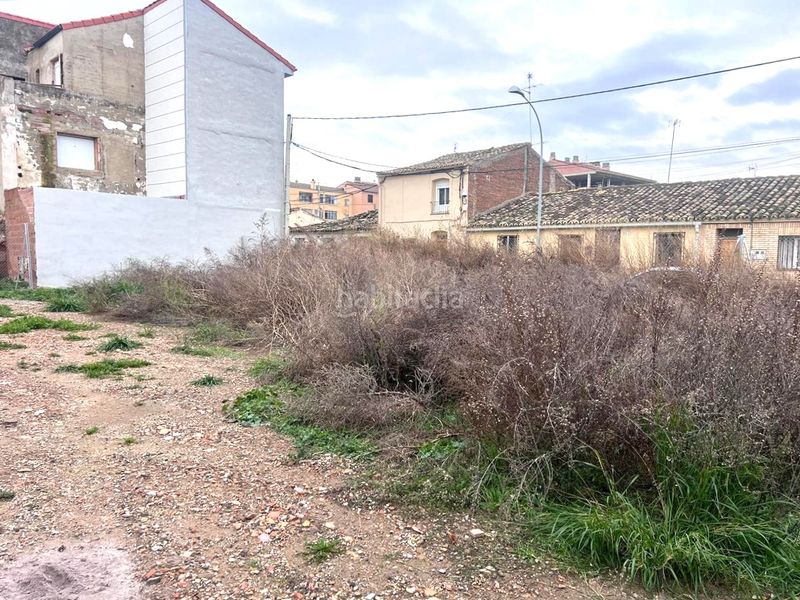 Foto 69c59157-3859-4af2-aa07-b84e11c0e140. Terreny residencial a Castejón