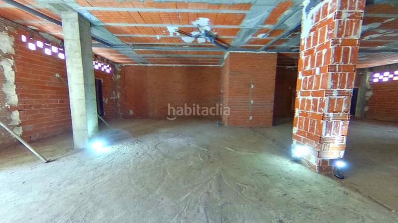 Foto a8fd0c28-9817-45ce-a5a9-73647144e4bb. Local commercial dans Humanes de Madrid