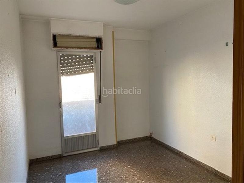 Foto f228853b-02e9-48f8-9553-a864fc14d697. Pis a Yecla