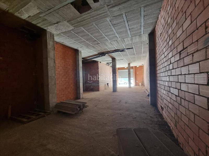 Foto c6c0a28c-3b7b-475c-9e29-8bf2df6df9b0. Local comercial a Corea Gandia