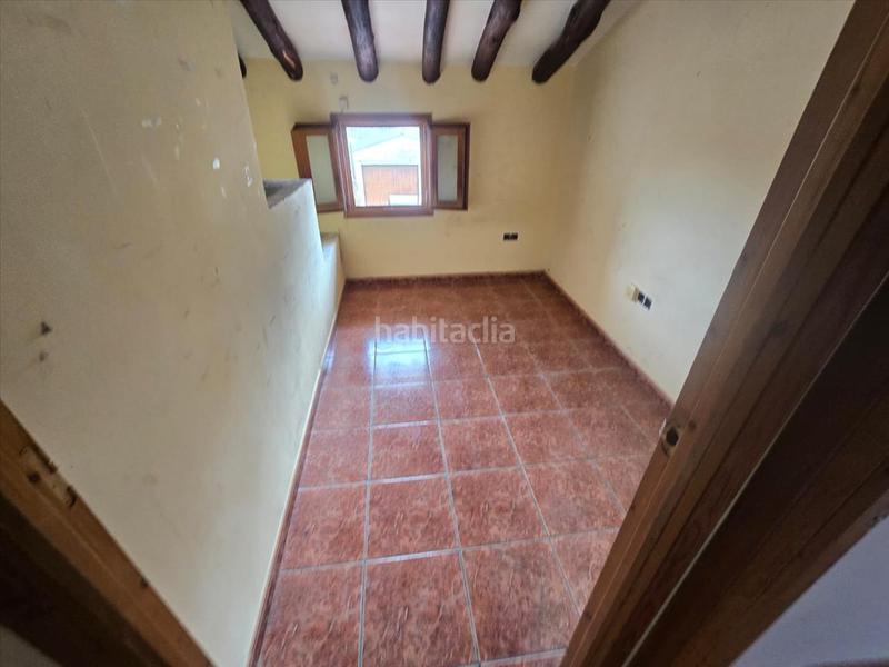 Foto f7e84b83-adb0-4144-aaf3-f3c18ee5eedf. Casa adossada a Torrellas