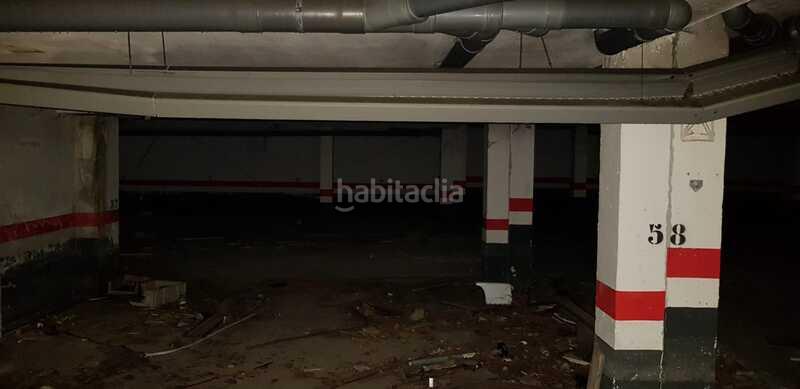 Foto 6cdf8662-de40-45fa-8780-cfd8853a7320. Parking voiture dans Valdepeñas