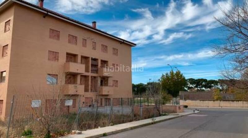 Foto 751eb99b-1d68-4722-b977-6af6bbd167ad. Parking voiture dans Valdepeñas