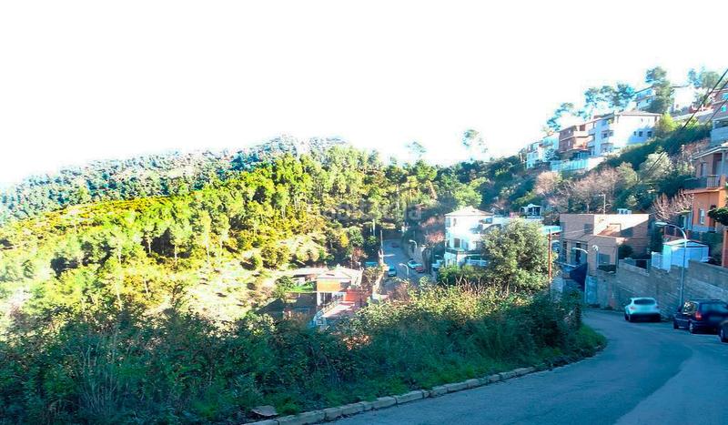 Foto 3e4a12f2-14f4-4e6b-9420-43193f4862ed. Terreny residencial a Torrelles de Llobregat