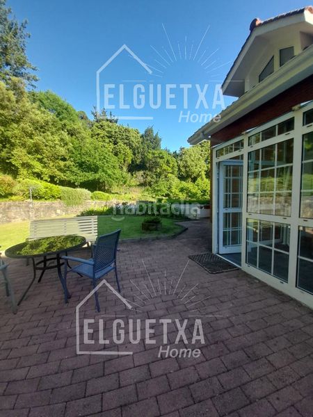 Foto 35820b72-6f05-4172-9633-899c8d9f9ec1. Casa aparellada amb xemeneia calefacció aparcament a Plentzia