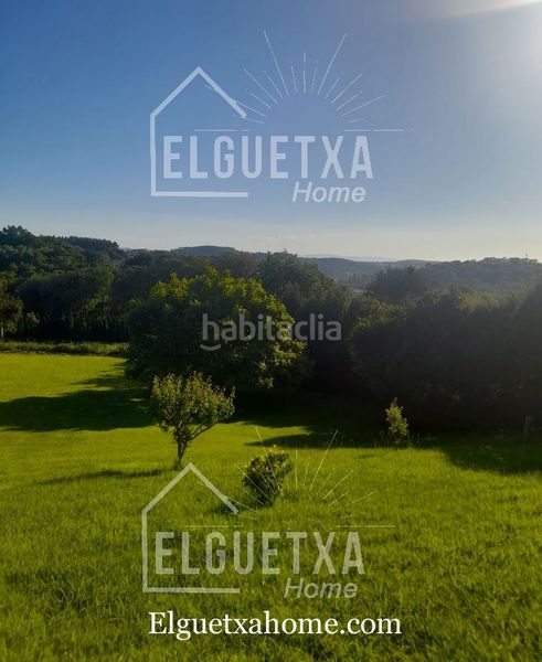 Foto 6fbd2652-68f6-4713-8bd1-31e6febfb475. Casa aparellada amb xemeneia calefacció aparcament a Plentzia