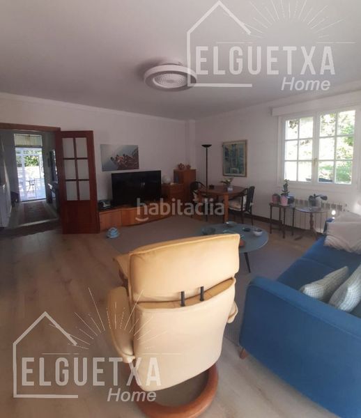 Foto 790f1457-4e24-4757-b9c8-19516a04a843. Casa aparellada amb xemeneia calefacció aparcament a Plentzia