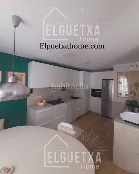 Foto a934021e-d4eb-4a3b-a2d2-e2323f3a1909. Casa aparellada amb xemeneia calefacció aparcament a Plentzia