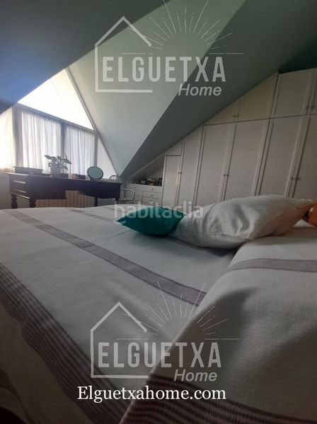 Foto c66ed1bd-8ca5-4354-825e-7c80ba35a3e8. Casa aparellada amb xemeneia calefacció aparcament a Plentzia