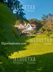 Casa bifamiliare in Plentzia. Venta en plentzia chalet pareado.