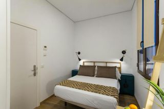 Rent Flat  N/a. Calle de atocha, madrid