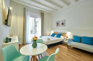 Location Appartement  N/a. Carrer de sant antoni abat, barcelona