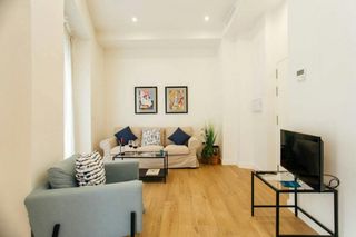Alquiler Piso  N/a. Calle gerona, sevilla