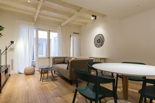 Location Appartement  N/a. Carrer de largenter, barcelona