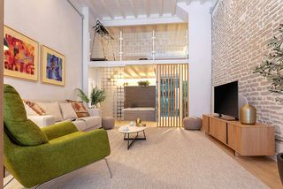 Rent Flat  N/a. Calle santas patronas, sevilla