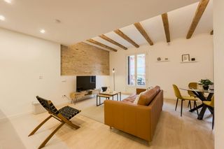 Miete Etagenwohnung  N/a. Carrer de tapioles, barcelona