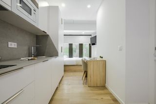 Rent Flat  N/a. Avenida de la reina victoria, madrid