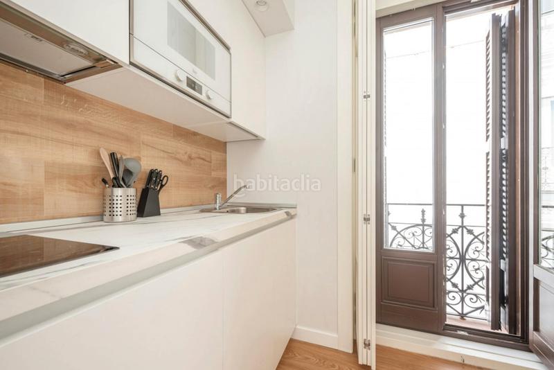 Foto 8b52864a-d20a-40b1-a250-c15c9293f5e9. Location appartement avec chauffage dans Sol Madrid