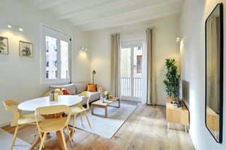 Affitto Appartamento  N/a. Carrer de sant antoni abat, barcelona
