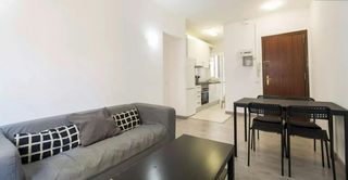 Alquiler Piso  N/a. Carrer de francisco giner, barcelona
