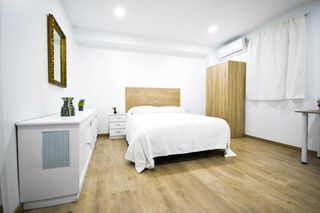 Miete Etagenwohnung  N/a. Carrer del mestre sosa, valencia