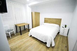 Lloguer Pis  N/a. Carrer del mestre sosa, valencia