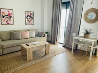 Miete Etagenwohnung  N/a. Calle segura, sevilla