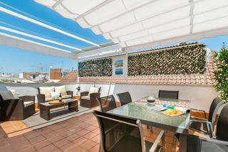 Rent Flat  N/a. Calle don pelayo, sevilla