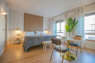Miete Etagenwohnung  N/a. Calle de leganitos, madrid