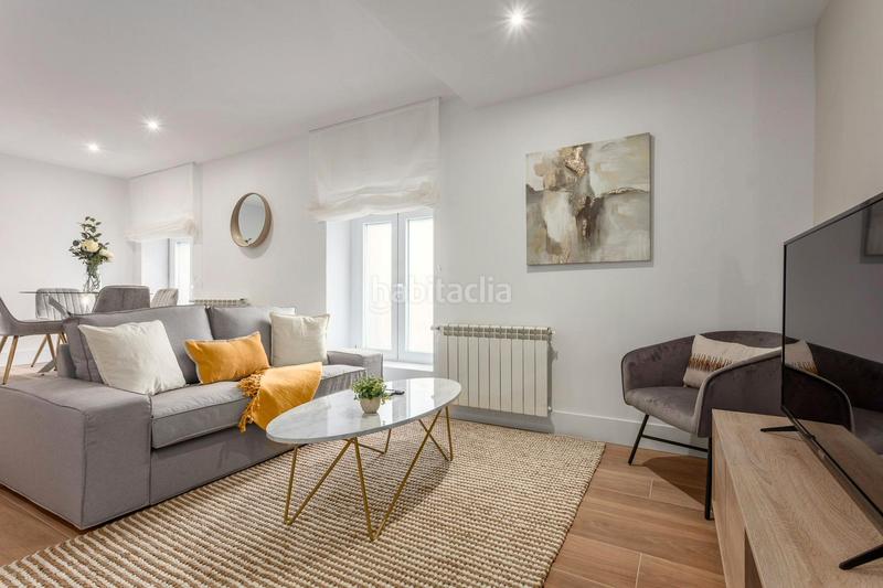 Foto dd615f73-d88c-4fac-a3d8-1c4d4e7baa22. Alquiler piso calle de huesca, en Castillejos-Cuzco Madrid