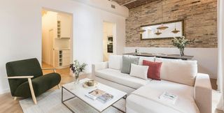 Rent Flat  N/a. Carrer de vilamarí, barcelona