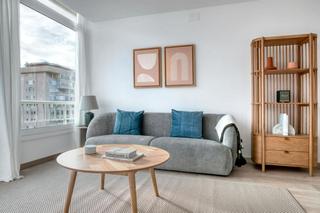 Rent Flat  N/a. Carrer de beltrán i rózpide, barcelona
