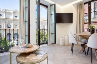 Rent Flat  N/a. Calle chicarreros, sevilla