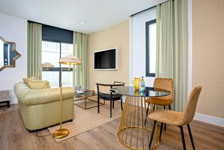 Miete Etagenwohnung  N/a. Calle betis, sevilla