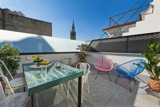 Miete Etagenwohnung  N/a. Calle ángeles, sevilla