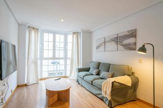 Miete Etagenwohnung  N/a. Calle de eraso, madrid