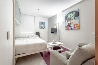 Miete Etagenwohnung  N/a. Calle de almagro, madrid