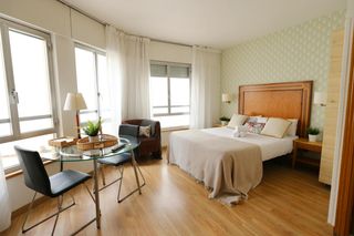 Miete Etagenwohnung  N/a. Calle de leganitos, madrid