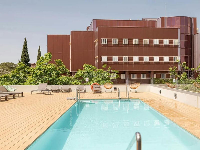 Foto e94d9c73-c659-4c0d-b1c7-1fa1f4992609. Affitto edificio in Triana Oeste Sevilla