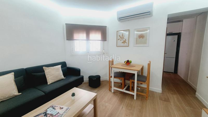 Foto d1736dd8-3461-4355-8050-a68acedc69e2. Alquiler piso calle miosotis, en Valdeacederas Madrid