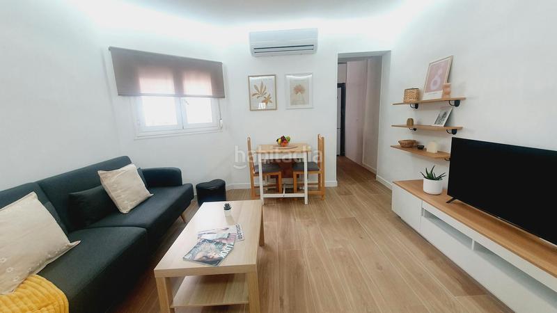 Foto db0c581f-bcb3-4b10-a17c-ba71802880b6. Alquiler piso calle miosotis, en Valdeacederas Madrid